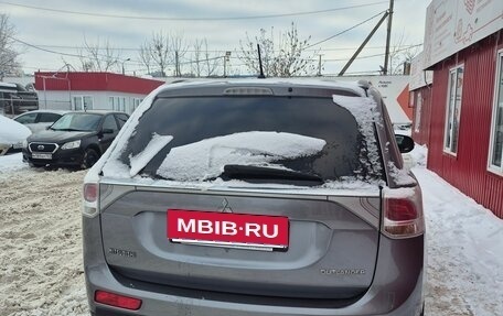 Mitsubishi Outlander III рестайлинг 3, 2012 год, 1 450 000 рублей, 2 фотография