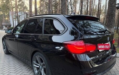 BMW 3 серия, 2018 год, 2 400 000 рублей, 13 фотография