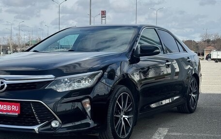 Toyota Camry, 2017 год, 2 270 000 рублей, 4 фотография