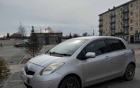 Toyota Vitz, 2010 год, 530 000 рублей, 2 фотография