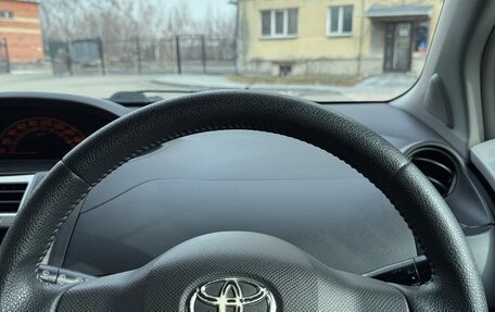 Toyota Vitz, 2010 год, 530 000 рублей, 24 фотография