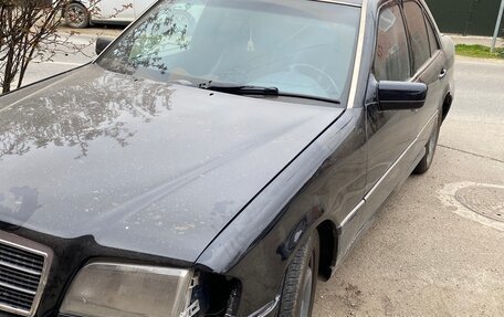 Mercedes-Benz C-Класс, 1994 год, 280 000 рублей, 3 фотография