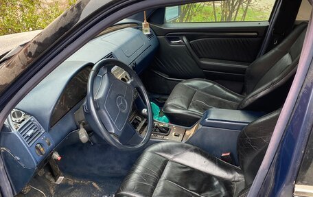 Mercedes-Benz C-Класс, 1994 год, 280 000 рублей, 7 фотография