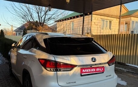 Lexus RX IV рестайлинг, 2019 год, 4 850 000 рублей, 6 фотография
