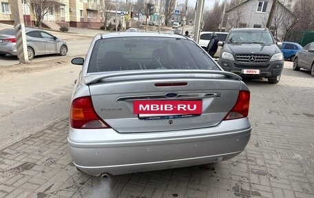 Ford Focus IV, 2001 год, 249 000 рублей, 12 фотография