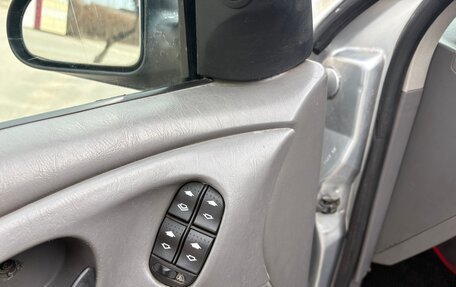 Ford Focus IV, 2001 год, 249 000 рублей, 27 фотография