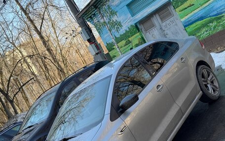 Volkswagen Polo VI (EU Market), 2017 год, 900 000 рублей, 2 фотография