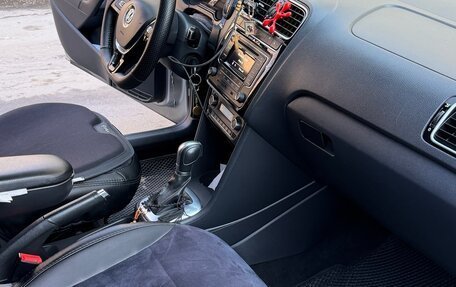 Volkswagen Polo VI (EU Market), 2017 год, 900 000 рублей, 13 фотография