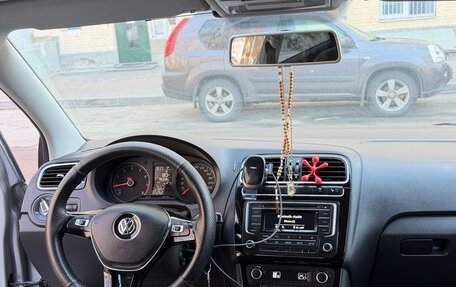 Volkswagen Polo VI (EU Market), 2017 год, 900 000 рублей, 14 фотография