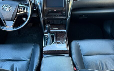 Toyota Camry, 2017 год, 2 250 000 рублей, 9 фотография