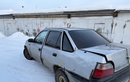 Daewoo Nexia I рестайлинг, 2000 год, 35 000 рублей, 2 фотография