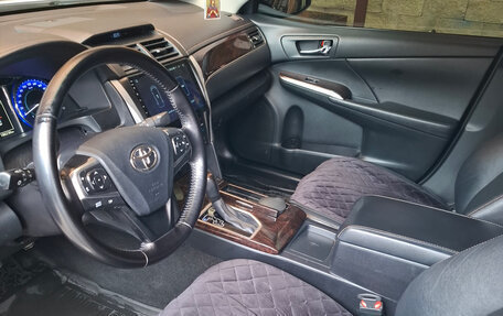 Toyota Camry, 2015 год, 2 050 000 рублей, 2 фотография