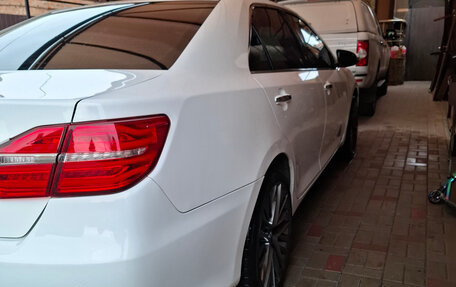 Toyota Camry, 2015 год, 2 050 000 рублей, 10 фотография