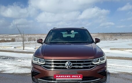 Volkswagen Tiguan II, 2021 год, 2 750 000 рублей, 4 фотография