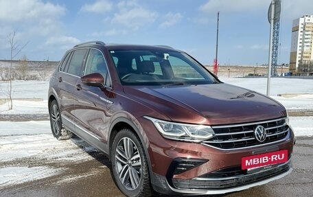 Volkswagen Tiguan II, 2021 год, 2 750 000 рублей, 9 фотография