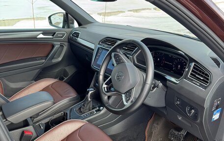 Volkswagen Tiguan II, 2021 год, 2 750 000 рублей, 18 фотография