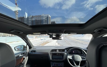 Volkswagen Tiguan II, 2021 год, 2 750 000 рублей, 20 фотография