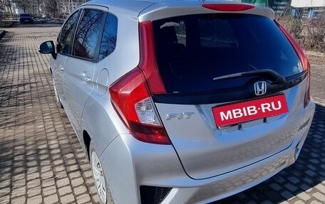 Honda Fit III, 2014 год, 980 000 рублей, 3 фотография