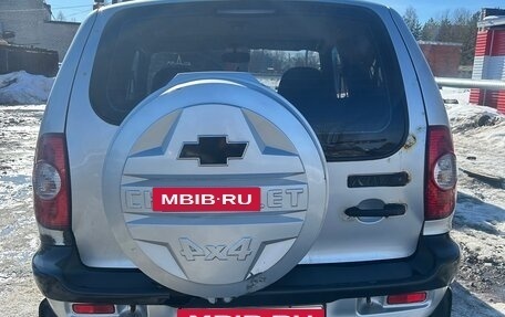 Chevrolet Niva I рестайлинг, 2004 год, 210 000 рублей, 6 фотография