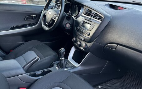 KIA cee'd III, 2013 год, 1 050 000 рублей, 28 фотография