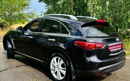 Infiniti QX70, 2013 год, 1 890 000 рублей, 2 фотография