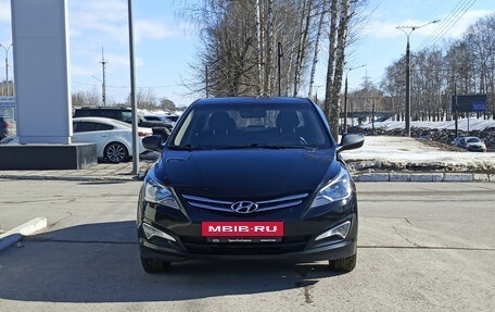 Hyundai Solaris II рестайлинг, 2015 год, 980 000 рублей, 3 фотография