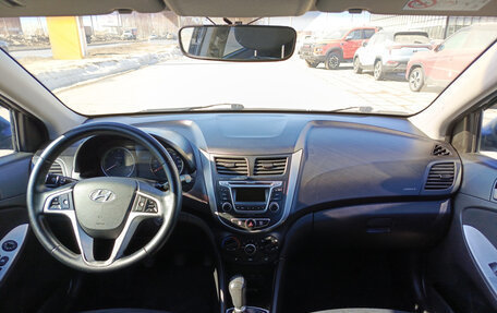 Hyundai Solaris II рестайлинг, 2015 год, 980 000 рублей, 18 фотография