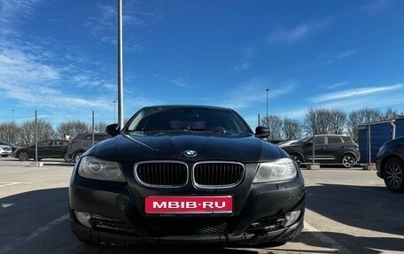 BMW 3 серия, 2011 год, 800 000 рублей, 1 фотография