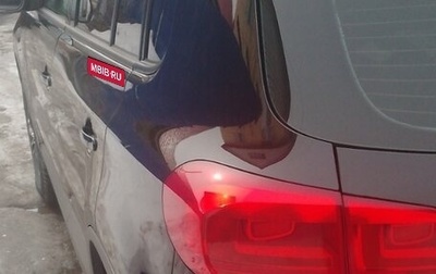 Volkswagen Tiguan I, 2011 год, 930 000 рублей, 1 фотография