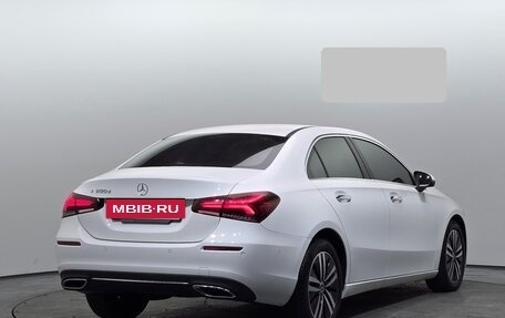 Mercedes-Benz A-Класс, 2021 год, 2 926 000 рублей, 2 фотография