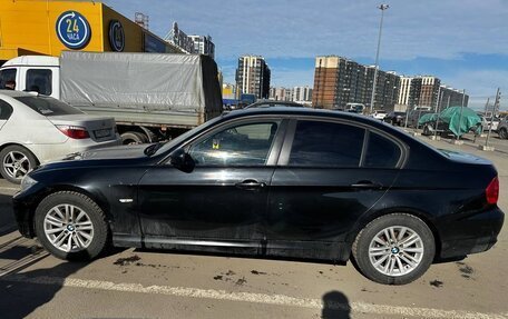 BMW 3 серия, 2011 год, 800 000 рублей, 3 фотография
