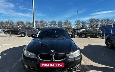 BMW 3 серия, 2011 год, 800 000 рублей, 2 фотография