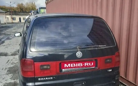Volkswagen Sharan I рестайлинг, 2001 год, 500 000 рублей, 4 фотография