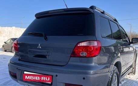 Mitsubishi Outlander III рестайлинг 3, 2006 год, 800 000 рублей, 4 фотография
