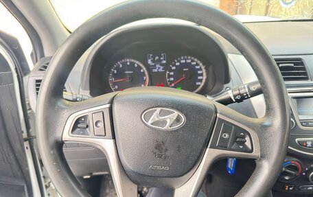 Hyundai Solaris II рестайлинг, 2015 год, 500 000 рублей, 6 фотография