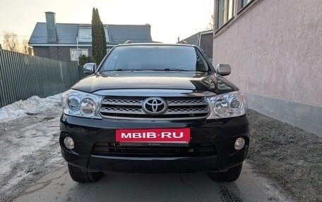 Toyota Fortuner I, 2011 год, 2 450 000 рублей, 2 фотография