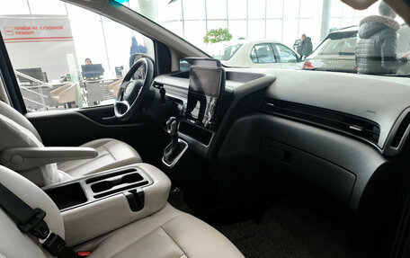 Hyundai Staria, 2021 год, 4 350 000 рублей, 13 фотография