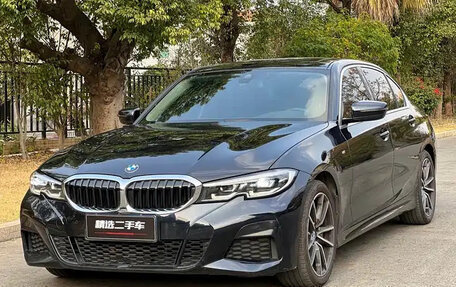 BMW 3 серия, 2022 год, 4 500 000 рублей, 1 фотография