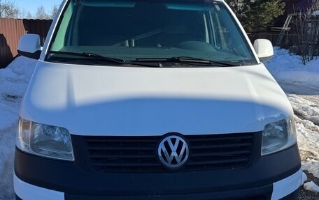 Volkswagen Transporter T5 рестайлинг, 2006 год, 800 000 рублей, 1 фотография