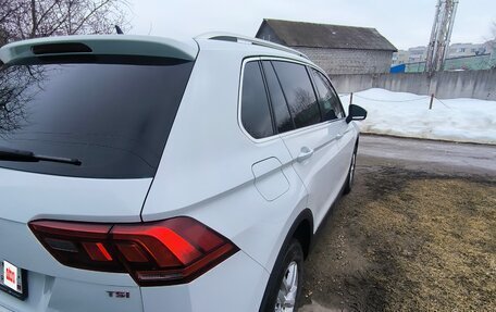 Volkswagen Tiguan II, 2017 год, 2 200 000 рублей, 6 фотография