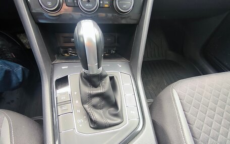 Volkswagen Tiguan II, 2017 год, 2 200 000 рублей, 11 фотография