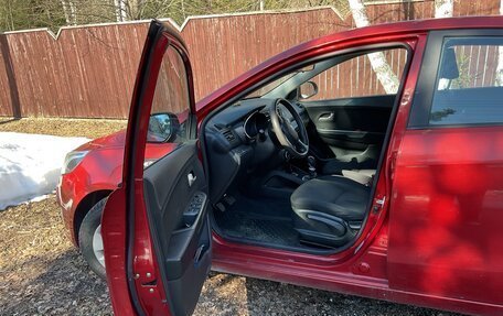 KIA Rio III рестайлинг, 2013 год, 720 000 рублей, 4 фотография