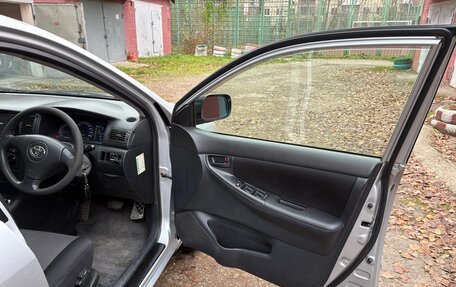 Toyota Corolla, 2003 год, 590 000 рублей, 23 фотография