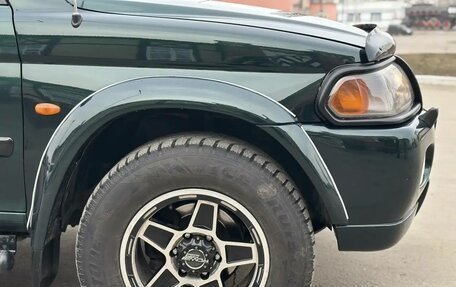 Mitsubishi Pajero Sport II рестайлинг, 2002 год, 650 000 рублей, 20 фотография