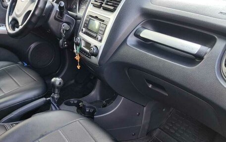 KIA Sportage II, 2010 год, 925 000 рублей, 16 фотография