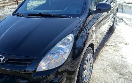 Hyundai i20 IB рестайлинг, 2010 год, 680 000 рублей, 2 фотография