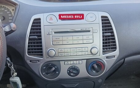 Hyundai i20 IB рестайлинг, 2010 год, 680 000 рублей, 13 фотография