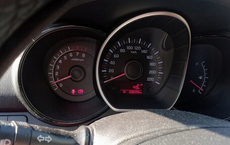 KIA Rio III рестайлинг, 2015 год, 1 000 000 рублей, 8 фотография