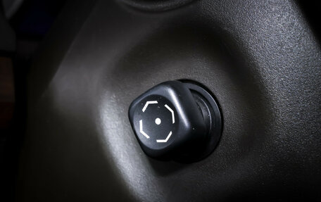 Toyota Land Cruiser Prado 150 рестайлинг 2, 2009 год, 2 390 000 рублей, 19 фотография