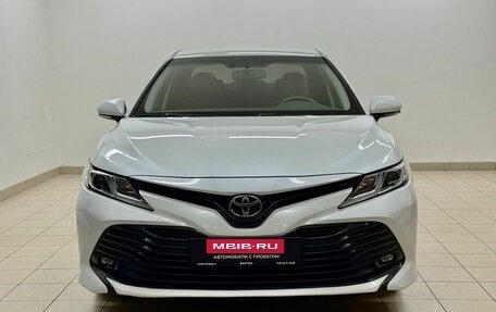 Toyota Camry, 2020 год, 2 645 000 рублей, 2 фотография